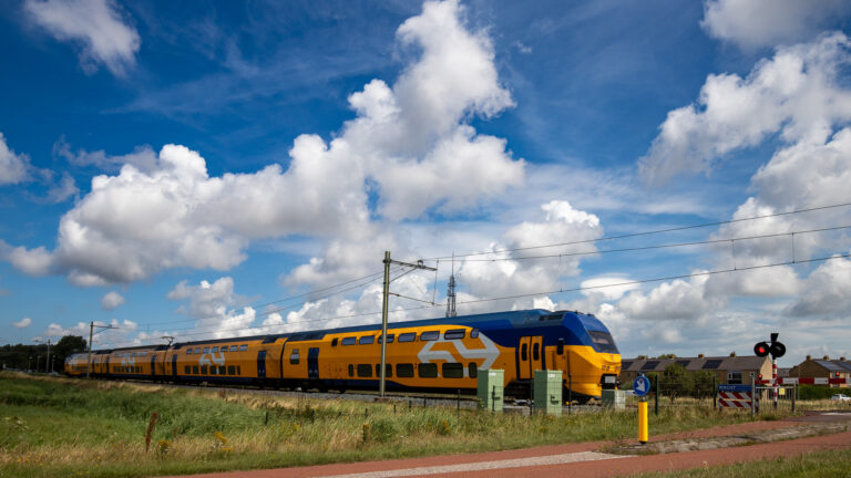 Trein bij Station Den Helder Zuid.