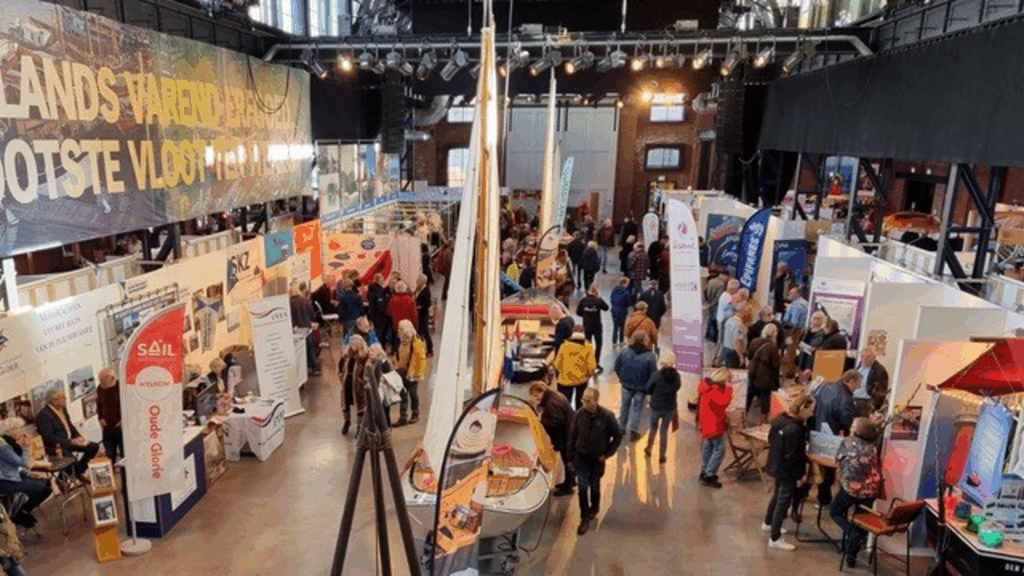 Traditionele Schepenbeurs in Stadshal van Theater de Kampanje