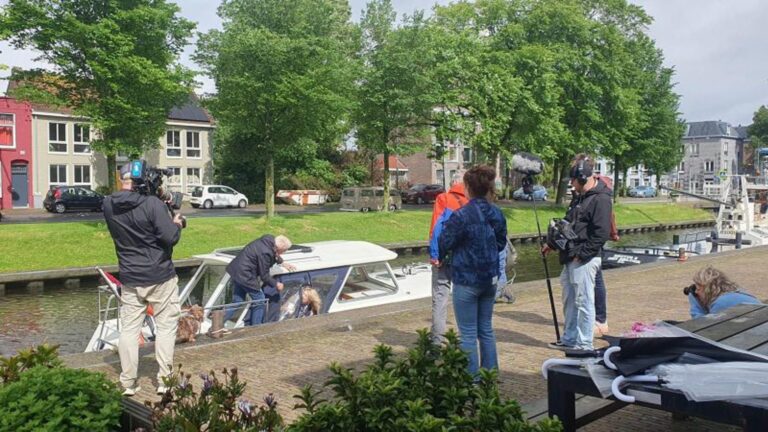 Opnames Andre van Duijn en Janny van der Heijden in TV opnames op Willemsoord voor een TV programma