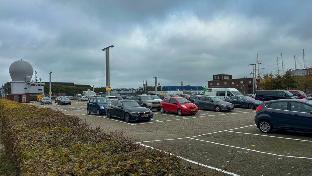 Parkeerplaats op Willemsoord