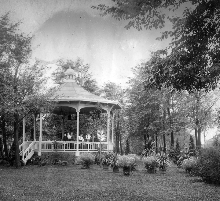 Historische verhalen Den Helder muziektent