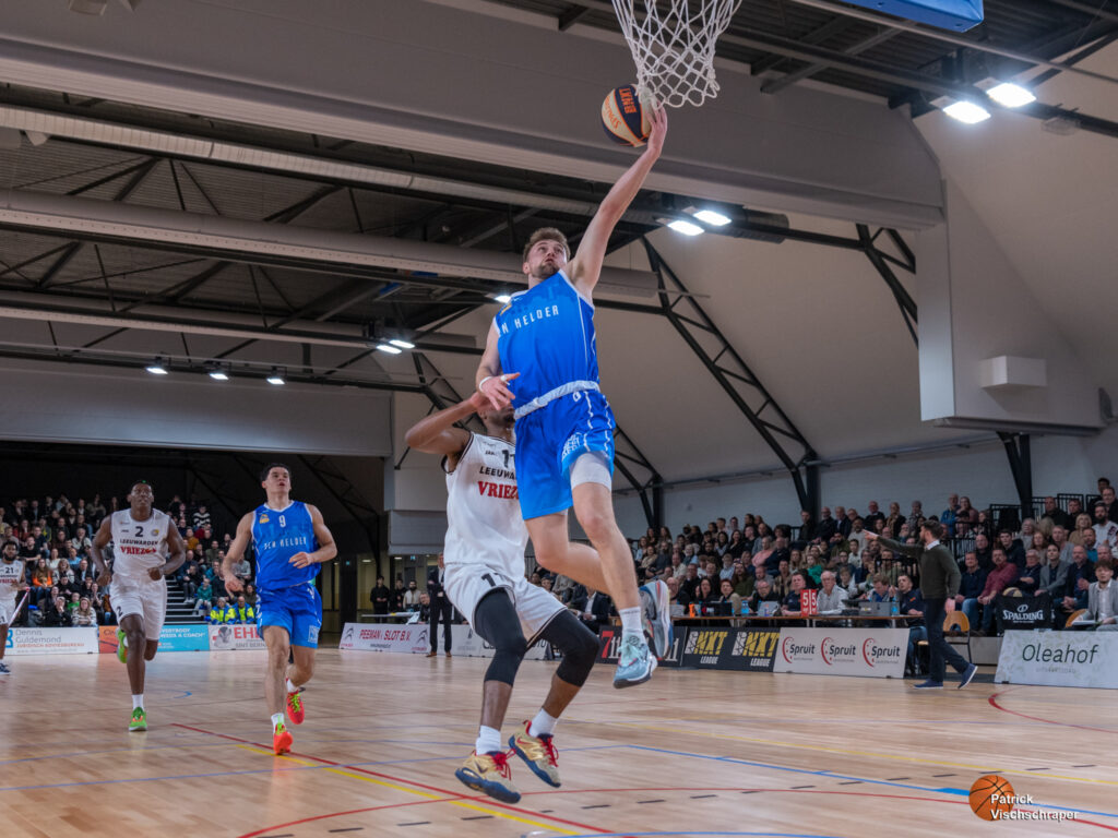 Den Helder Suns basketbal wedstrijd