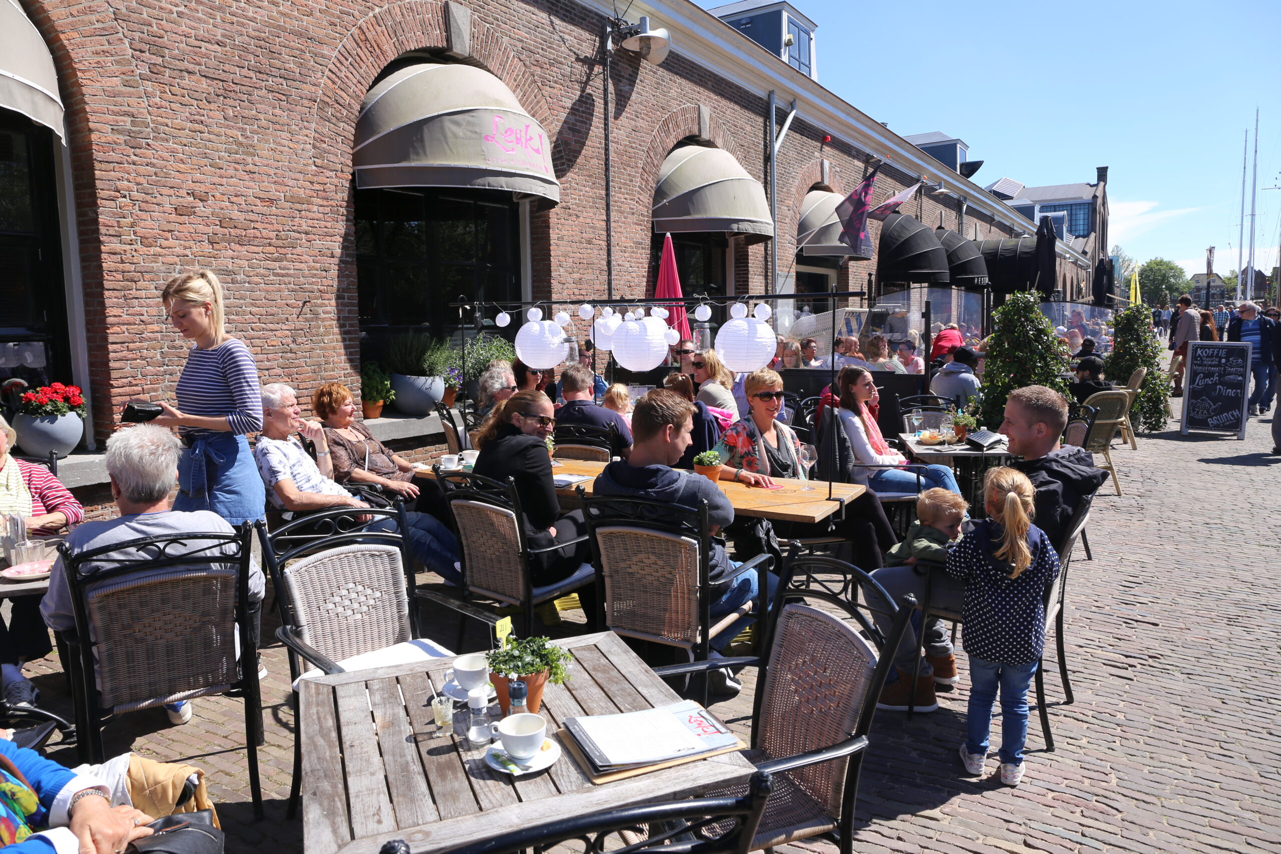 Een terrasje pakken op Willemsoord