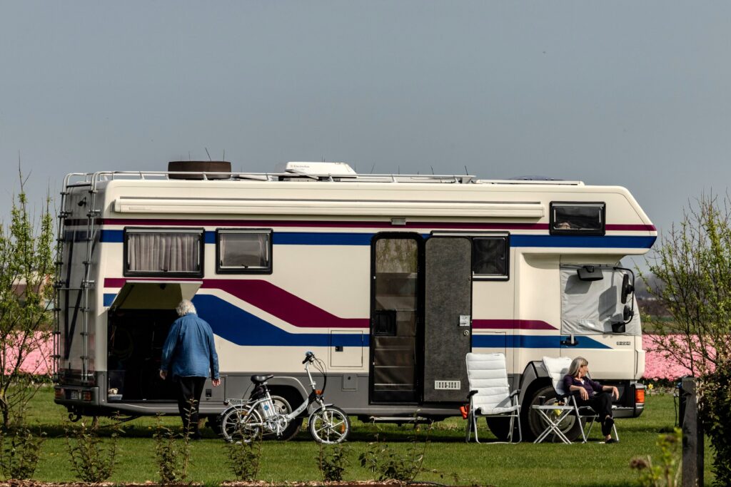 Camper between the bulb fields