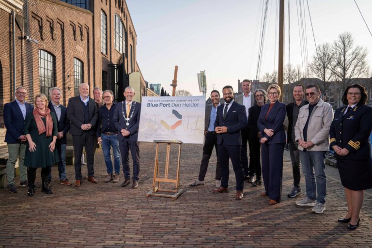 Foto Ondertekening Blue Port Den Helder