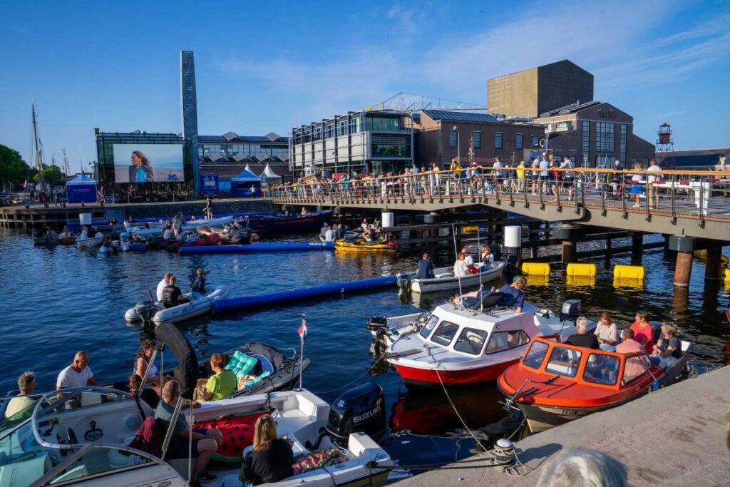 Drijf in Bioscoop tijdens de Jutterhavendagen