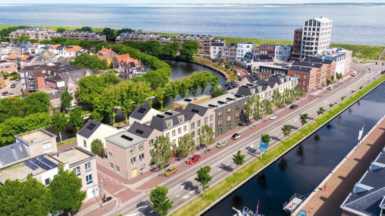 2200034-Helder-Real Estate-Molenplein-bird's-eye view-2-WEB-1